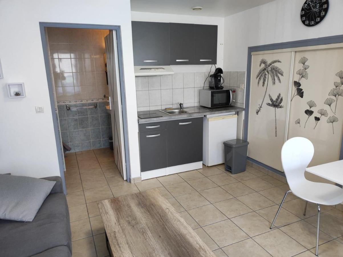 Studio 2 Personnes En Centre Ville Saint-Pierre-de-Plesguen Zewnętrze zdjęcie